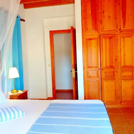 شقة Patmos Garden Sea *