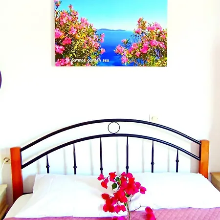 Patmos Garden Sea דירה